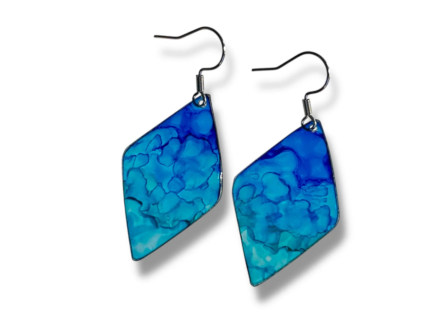 boucles oreilles recyclees, en forme de losange, translucides et bleus