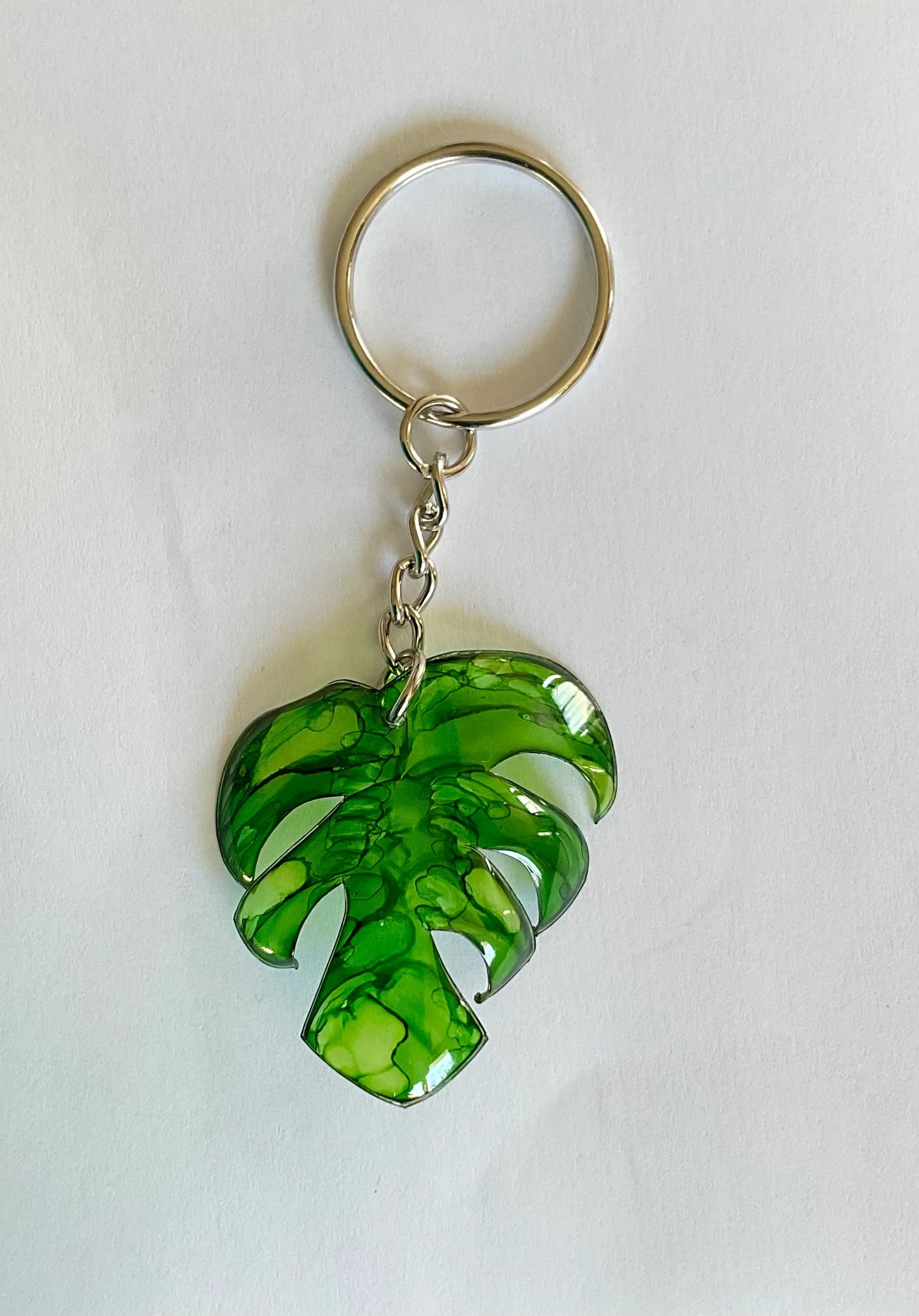 Porte clés upcyclé, forme de feuille de monstera,vert